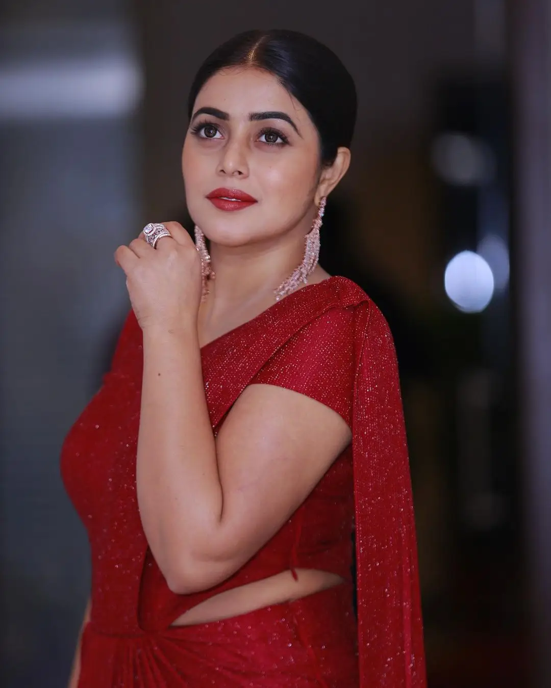 Indian Girl Shamna Kasim In Maroon Saree Blouse